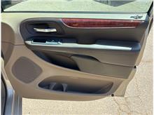 Vehicle Thumb #25