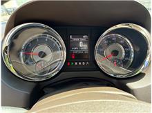 Vehicle Thumb #26