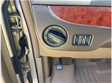 Vehicle Thumb #27