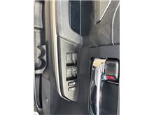 Vehicle Thumb #18