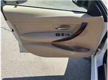 Vehicle Thumb #15