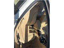 Vehicle Thumb #26