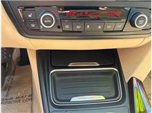 Vehicle Thumb #36
