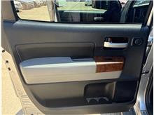 Vehicle Thumb #20