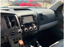 Vehicle Thumb #36