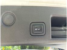 Vehicle Thumb #23