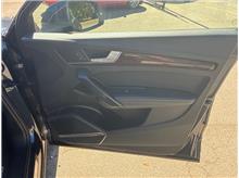 Vehicle Thumb #29