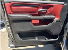 Vehicle Thumb #16