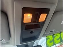 Vehicle Thumb #36