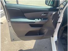 Vehicle Thumb #19