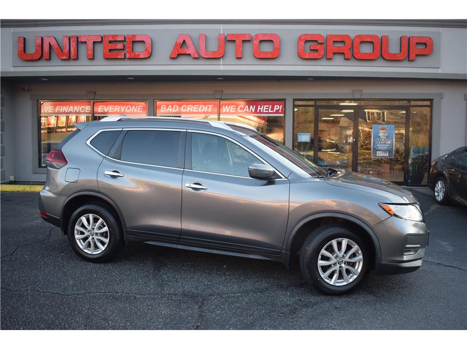 2019 Nissan Rogue from United Auto Group