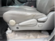 Vehicle Thumb #21