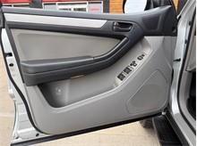 Vehicle Thumb #25