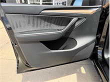 Vehicle Thumb #24