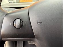 Vehicle Thumb #27