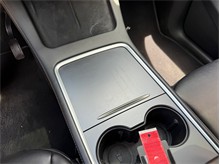 Vehicle Thumb #32