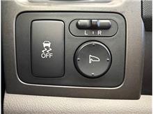 Vehicle Thumb #21