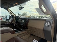 Vehicle Thumb #17