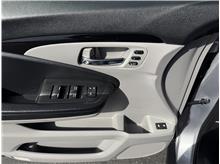 Vehicle Thumb #12