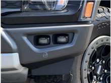 Vehicle Thumb #29