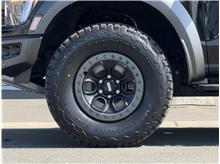 Vehicle Thumb #32