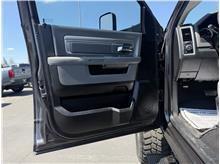 Vehicle Thumb #9