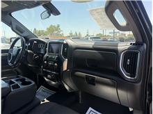 Vehicle Thumb #18