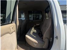 Vehicle Thumb #19