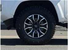 Vehicle Thumb #22