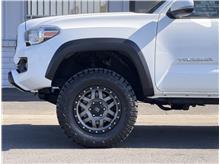 Vehicle Thumb #22