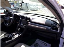 Vehicle Thumb #19