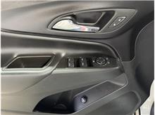 Vehicle Thumb #22