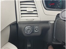 Vehicle Thumb #16