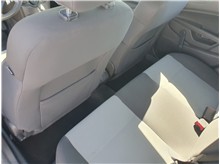 Vehicle Thumb #19
