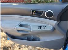 Vehicle Thumb #19