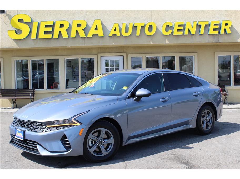 Sierra Auto Fowler Car dealership near fresno ca Fowler CA New & Used