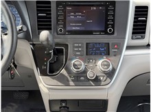 Vehicle Thumb #18