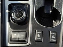 Vehicle Thumb #18