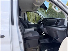 Vehicle Thumb #15