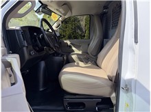Vehicle Thumb #15