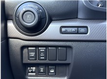 Vehicle Thumb #19