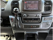 Vehicle Thumb #17