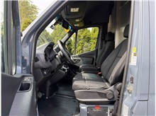 Vehicle Thumb #14