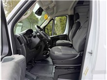 Vehicle Thumb #14