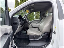 Vehicle Thumb #13