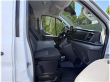 Vehicle Thumb #15