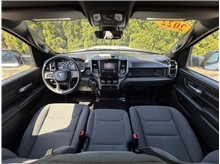 Vehicle Thumb #16