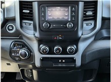 Vehicle Thumb #17