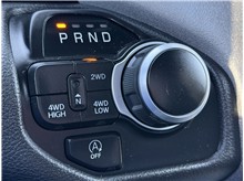 Vehicle Thumb #18