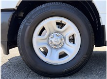 Vehicle Thumb #9